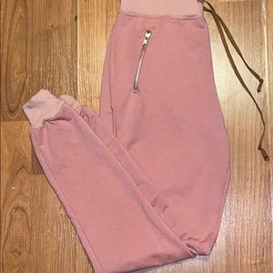 pink sweatpants super comfy!❤️❤️